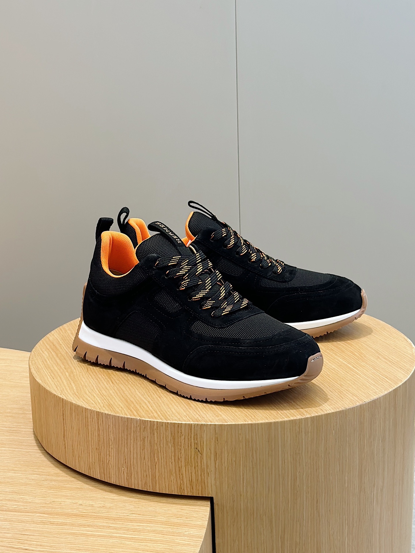 Male Sneakers White M-s