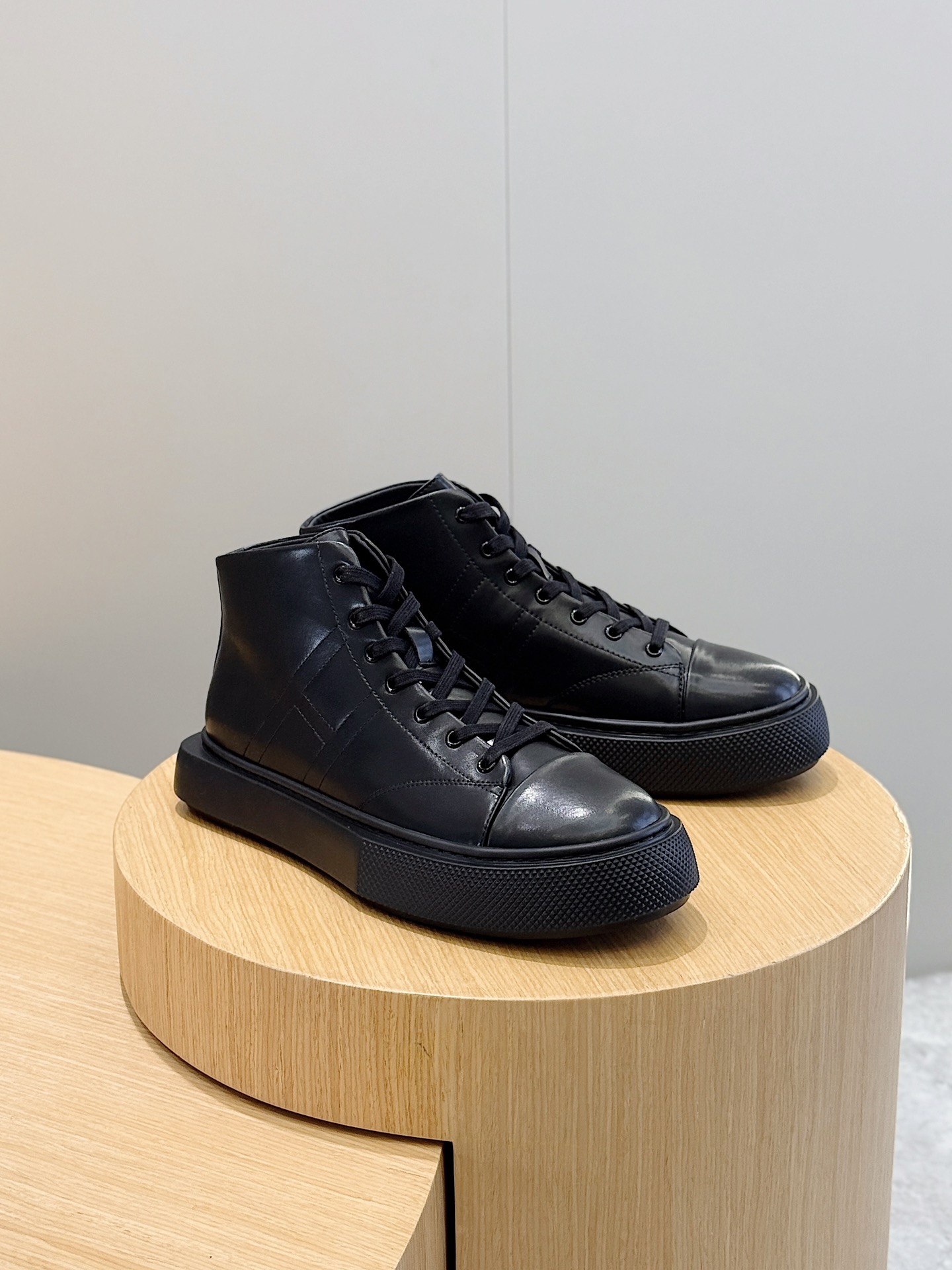 Hermes Leather Shoes Cow Leather M-s