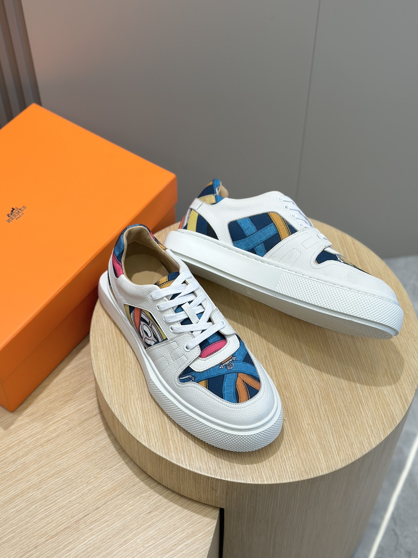 Hermes Leather Shoes Cow Leather White M-s