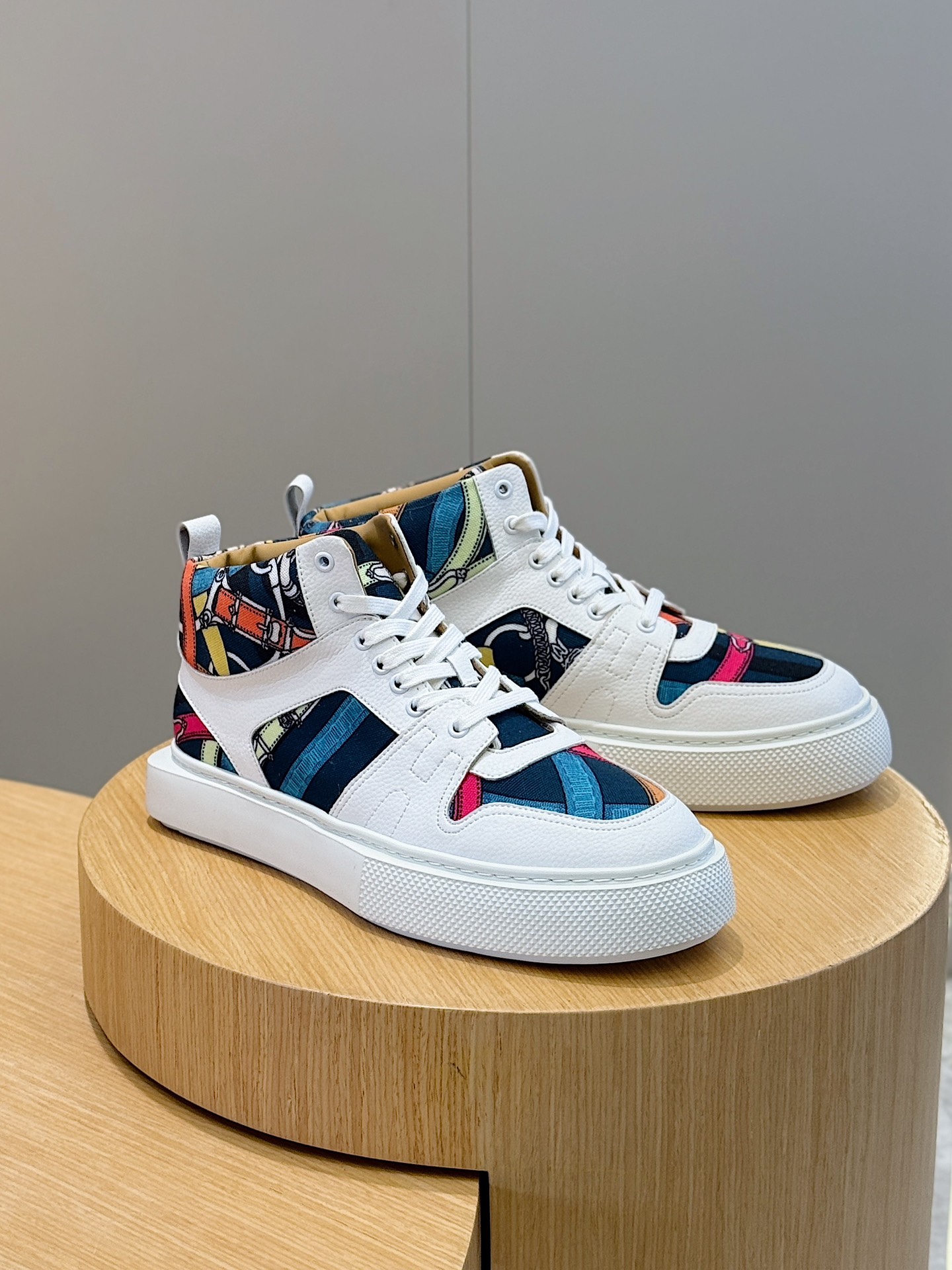 Hermes Leather Shoes Cow Leather White M-s