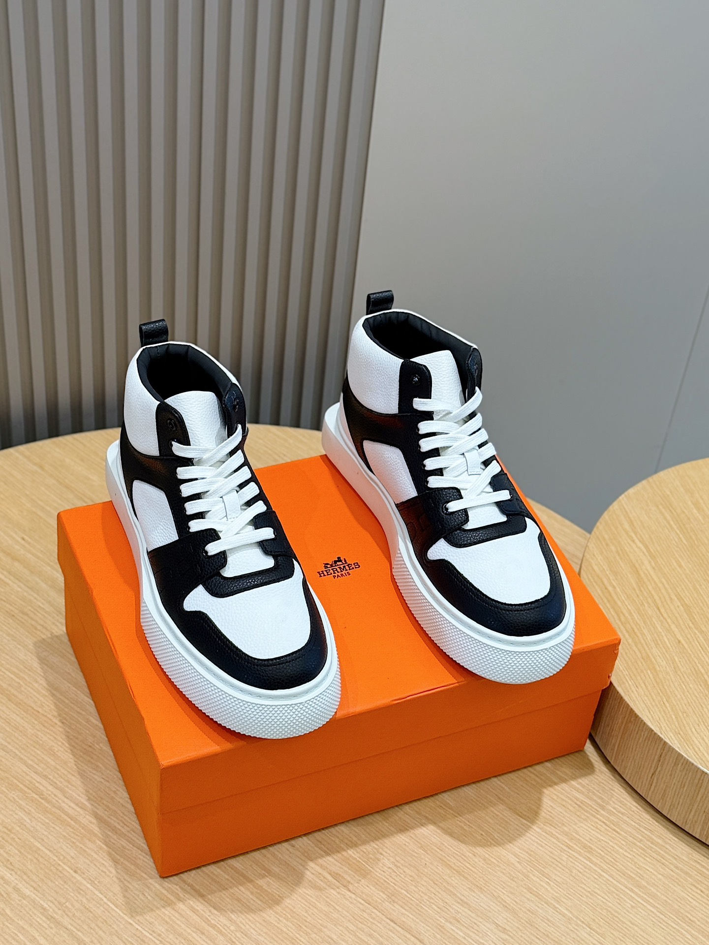 Hermes Leather Shoes Cow Leather White M-s