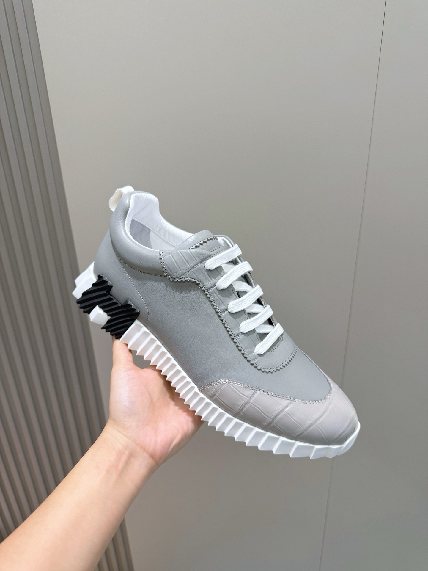 Hermes Male Sneakers Black M-s