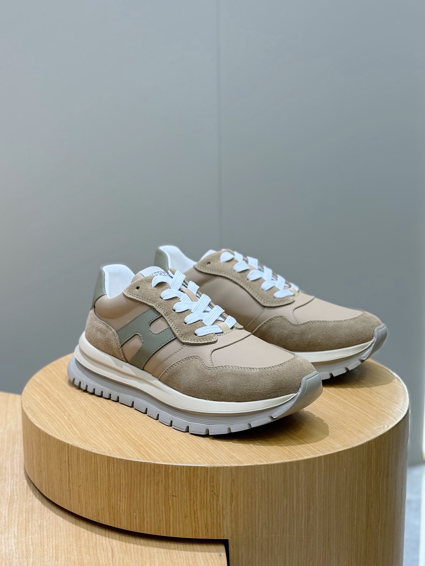 Hermes Male Sneakers M-s