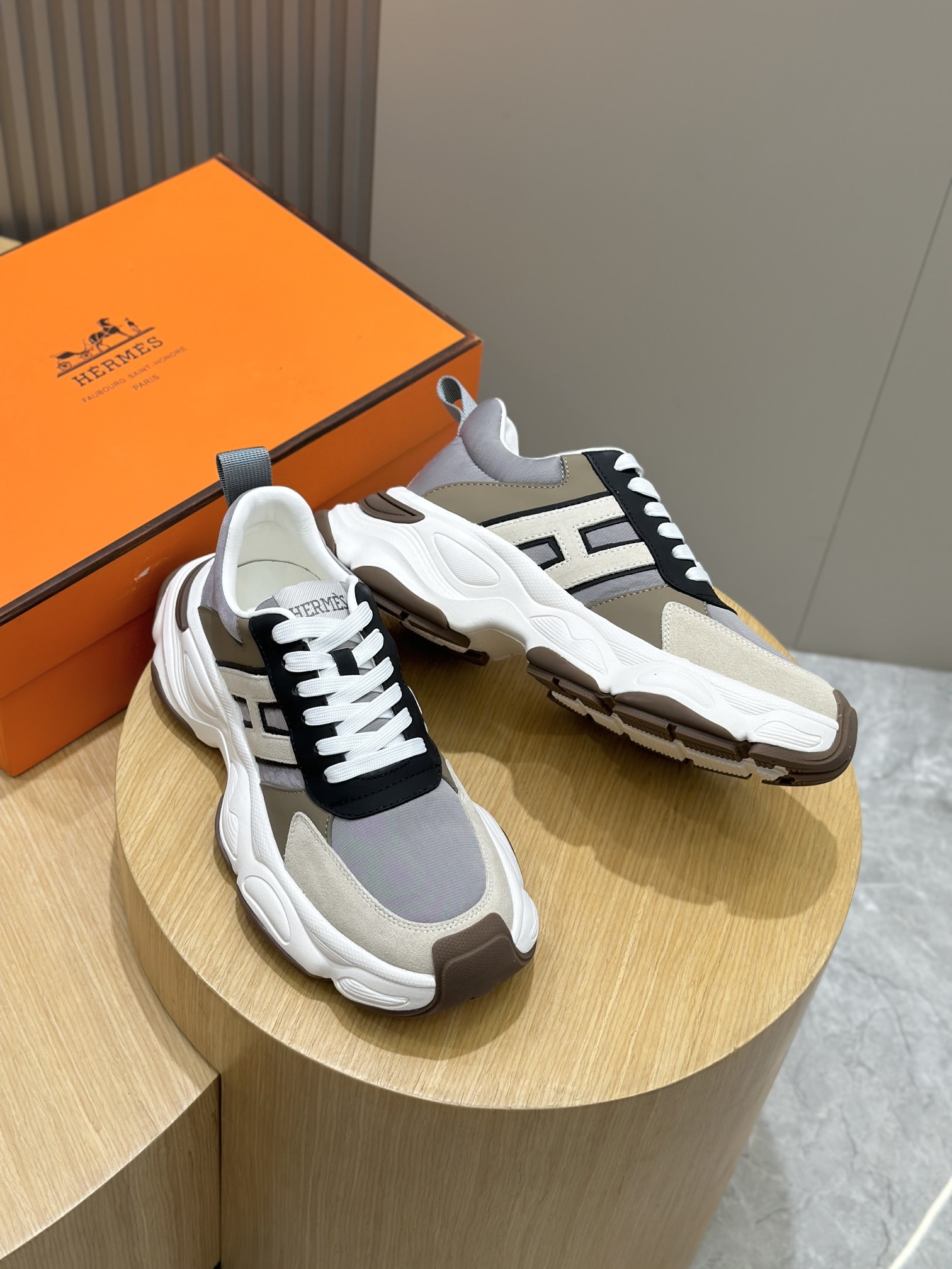 Hermes Male Sneakers M-s