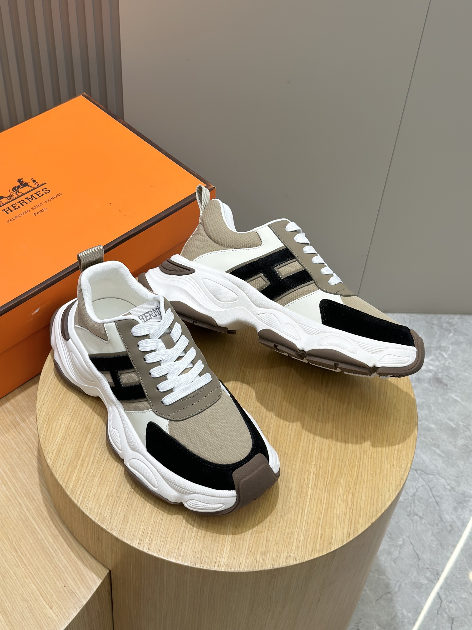 Hermes Male Sneakers M-s