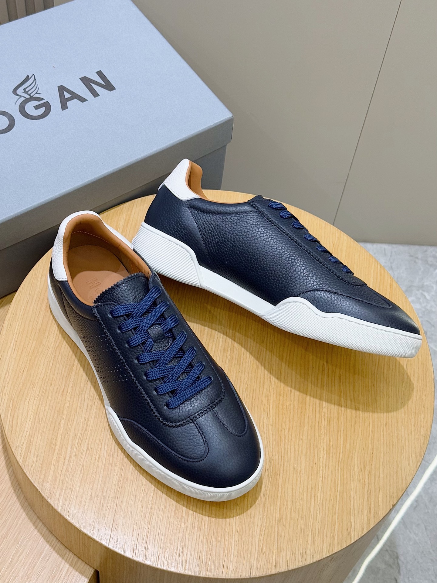 Male Leather Shoes Cow Leather Lightweight S