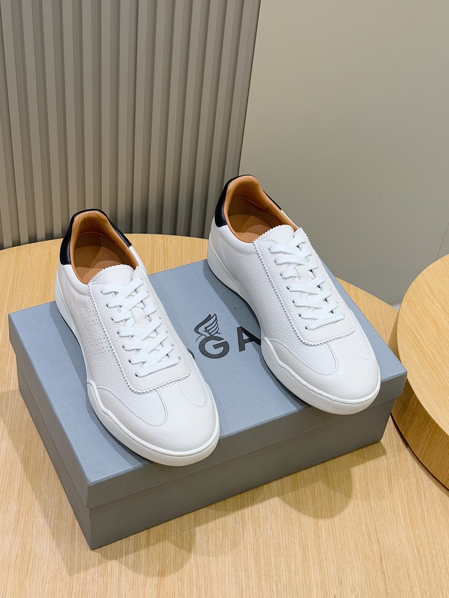 Male Leather Shoes Cow Leather Lightweight S