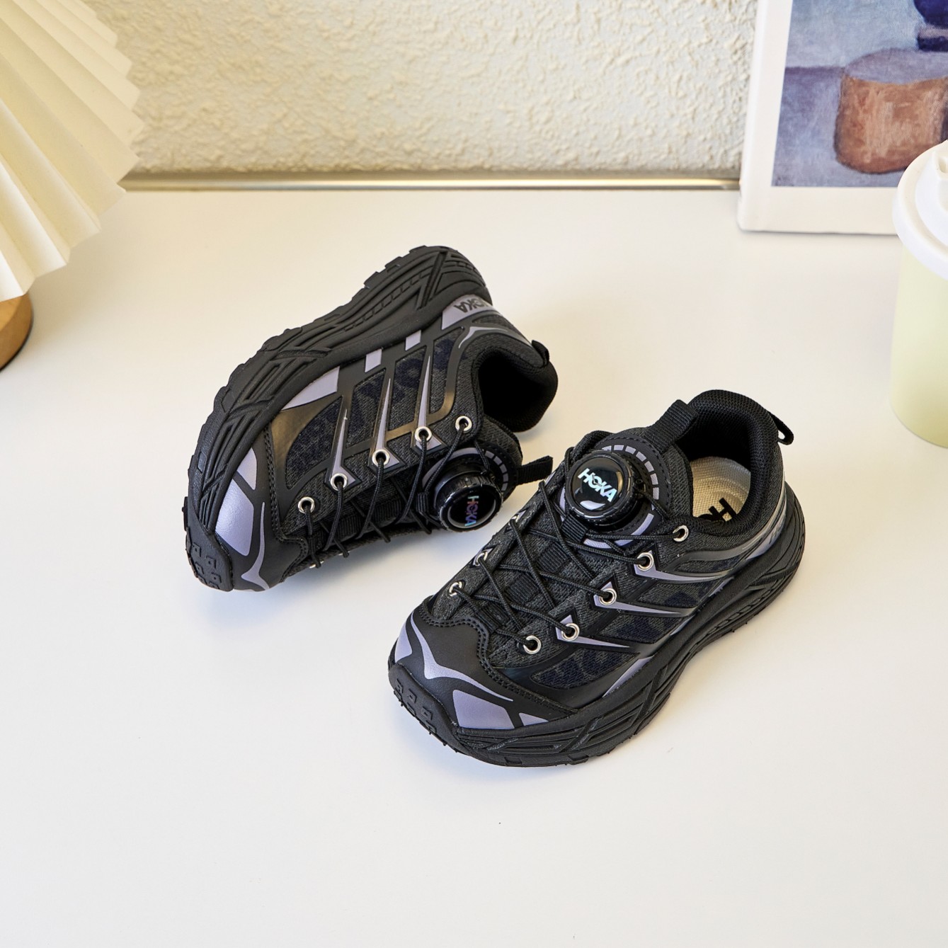 Male Sneakers Black Shock Absorbing 37-m