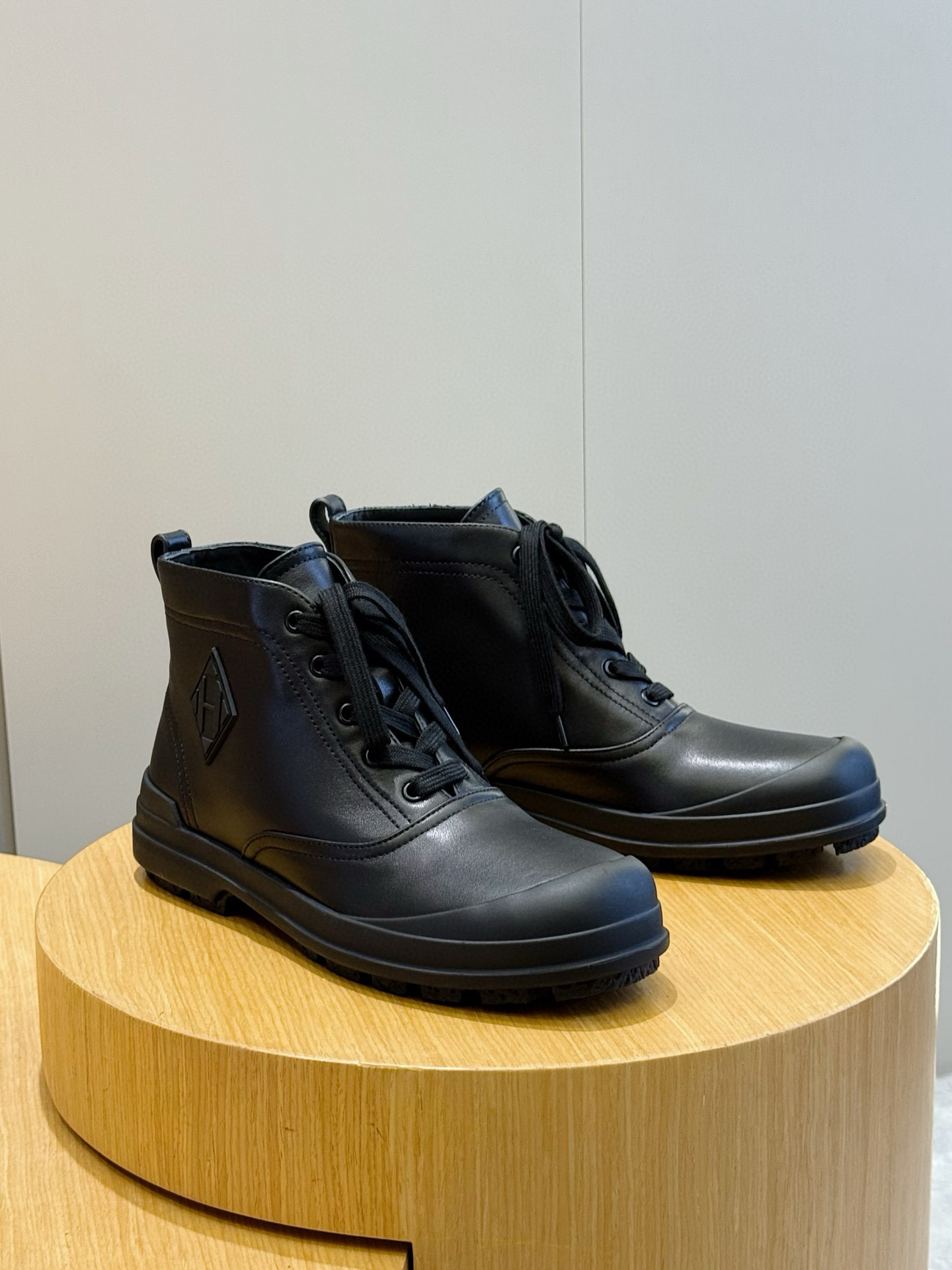 Hermes Leather Shoes Cow Leather Black M-l-s