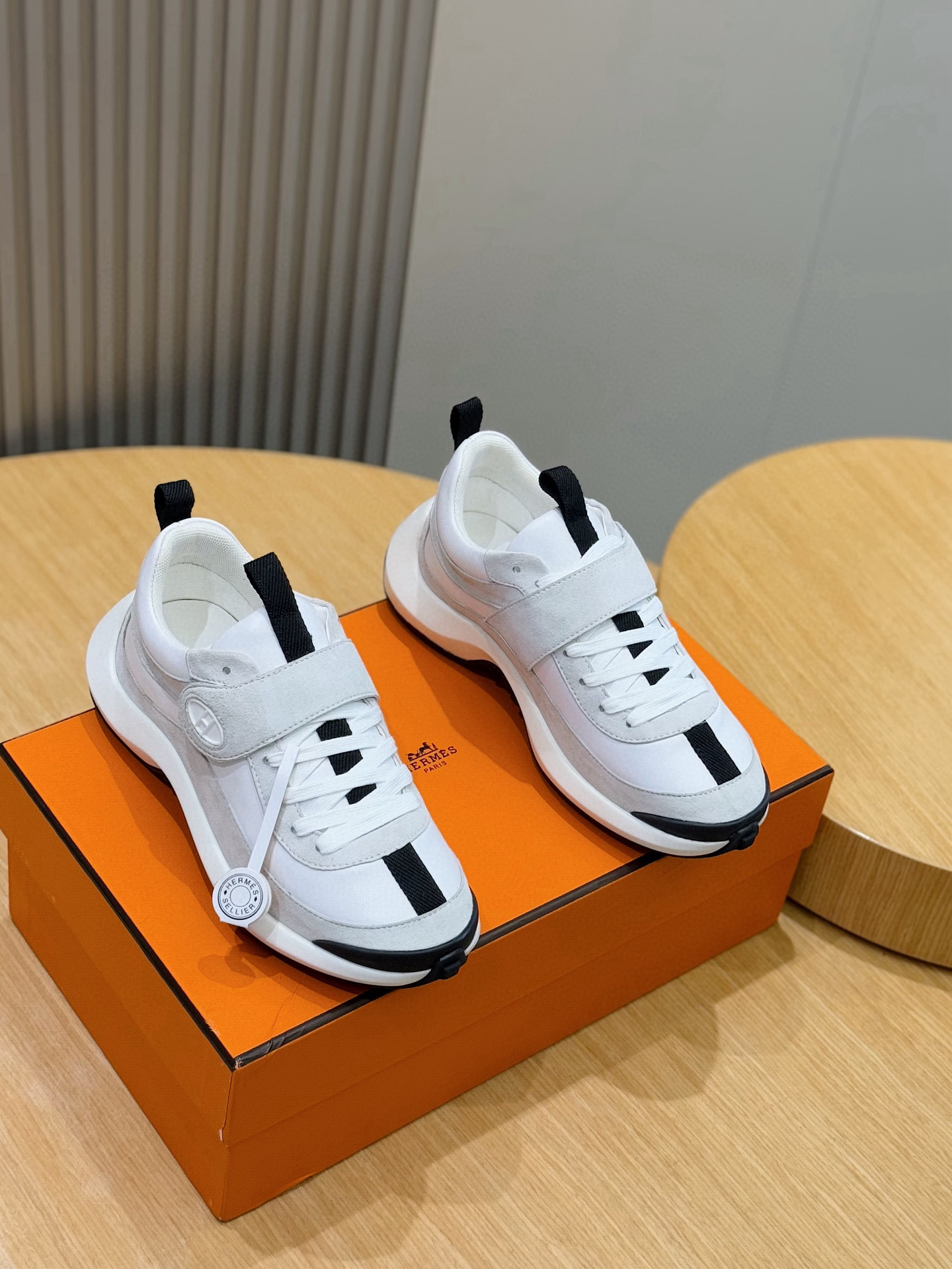 Hermes Sneakers Black L-s