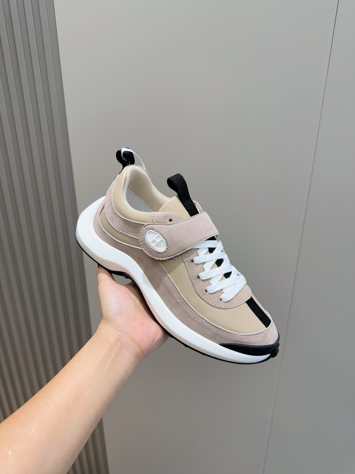 Hermes Sneakers Black L-s