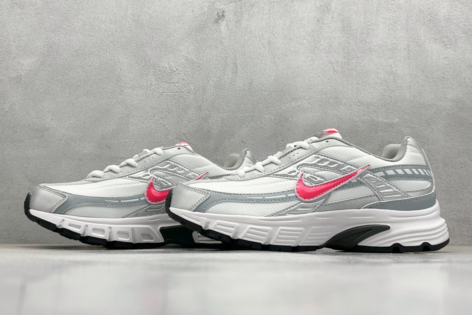 Nike Running Shoes S