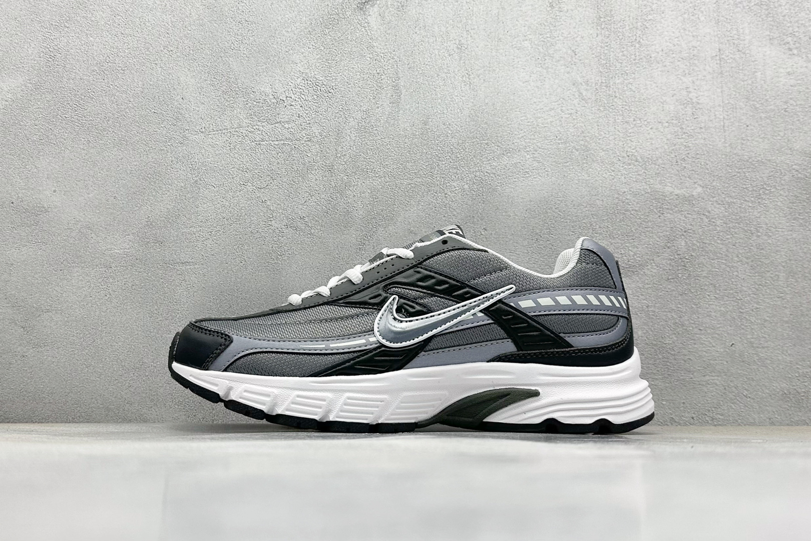 Nike Running Shoes S