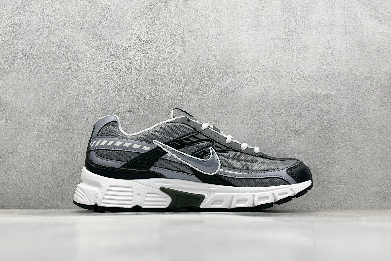 Nike Running Shoes S