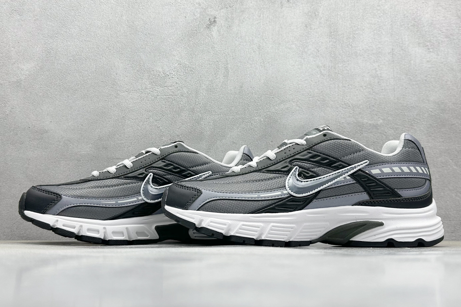 Nike Running Shoes S