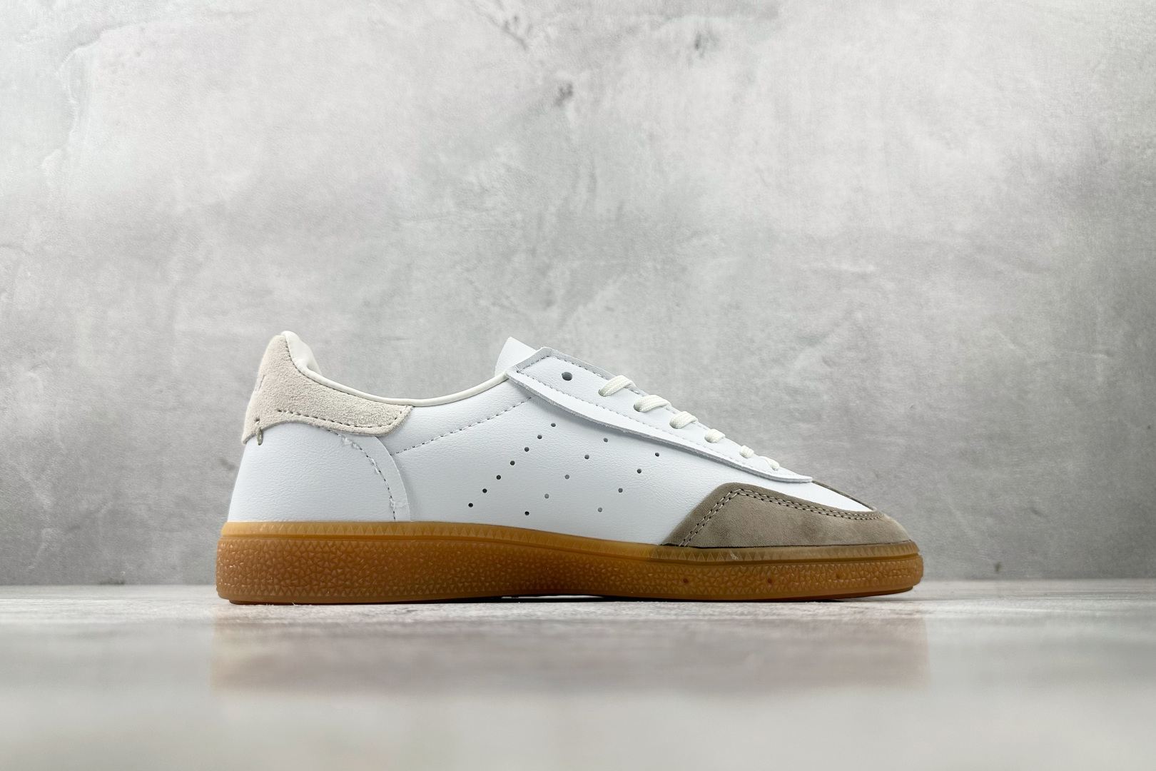 Adidas Basic Shoes White L-s