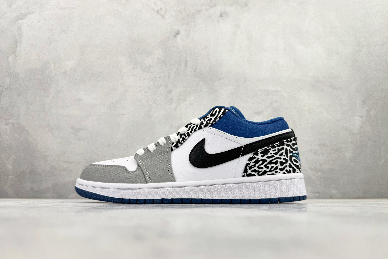 Jordan Nike Basic Shoes M-l-s