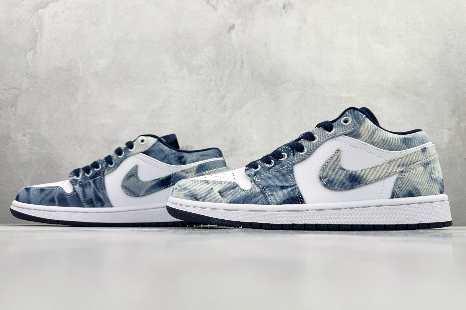 Jordan Nike Basic Shoes L