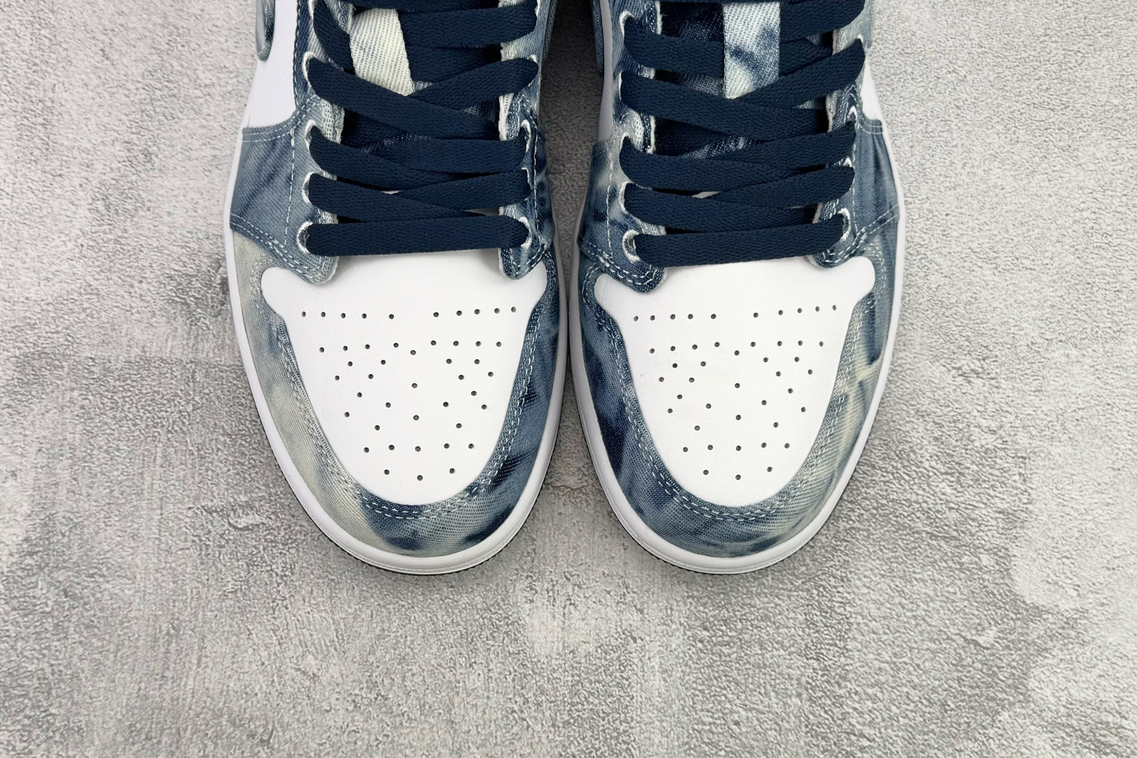 Jordan Nike Basic Shoes L