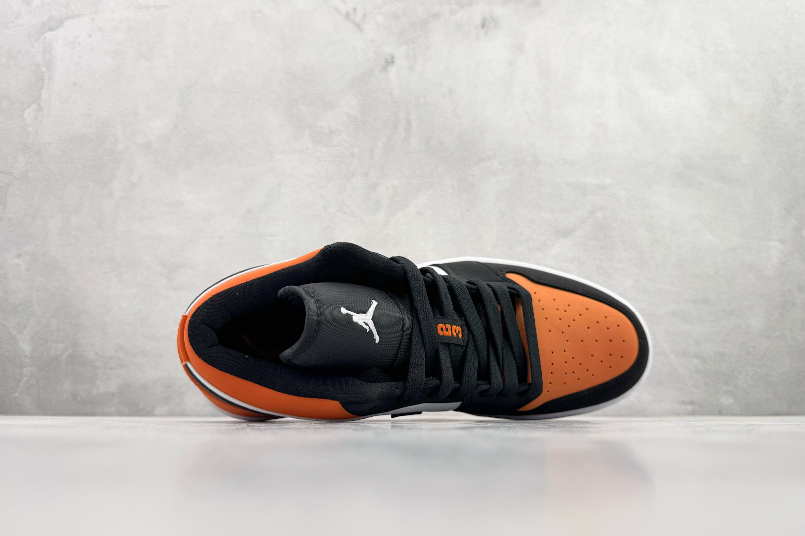 Jordan Nike Basic Shoes L