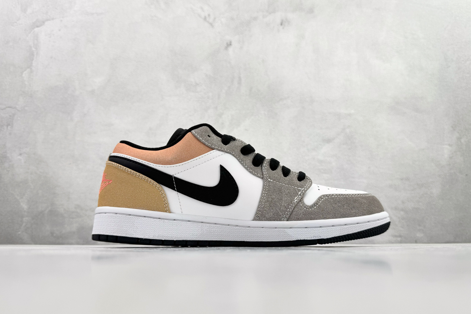 Jordan Nike Basic Shoes L