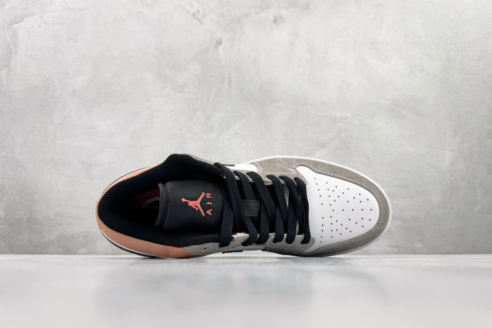 Jordan Nike Basic Shoes L