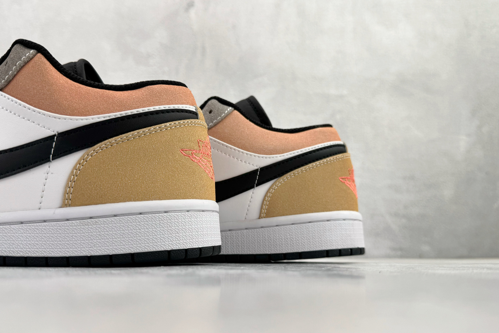 Jordan Nike Basic Shoes L