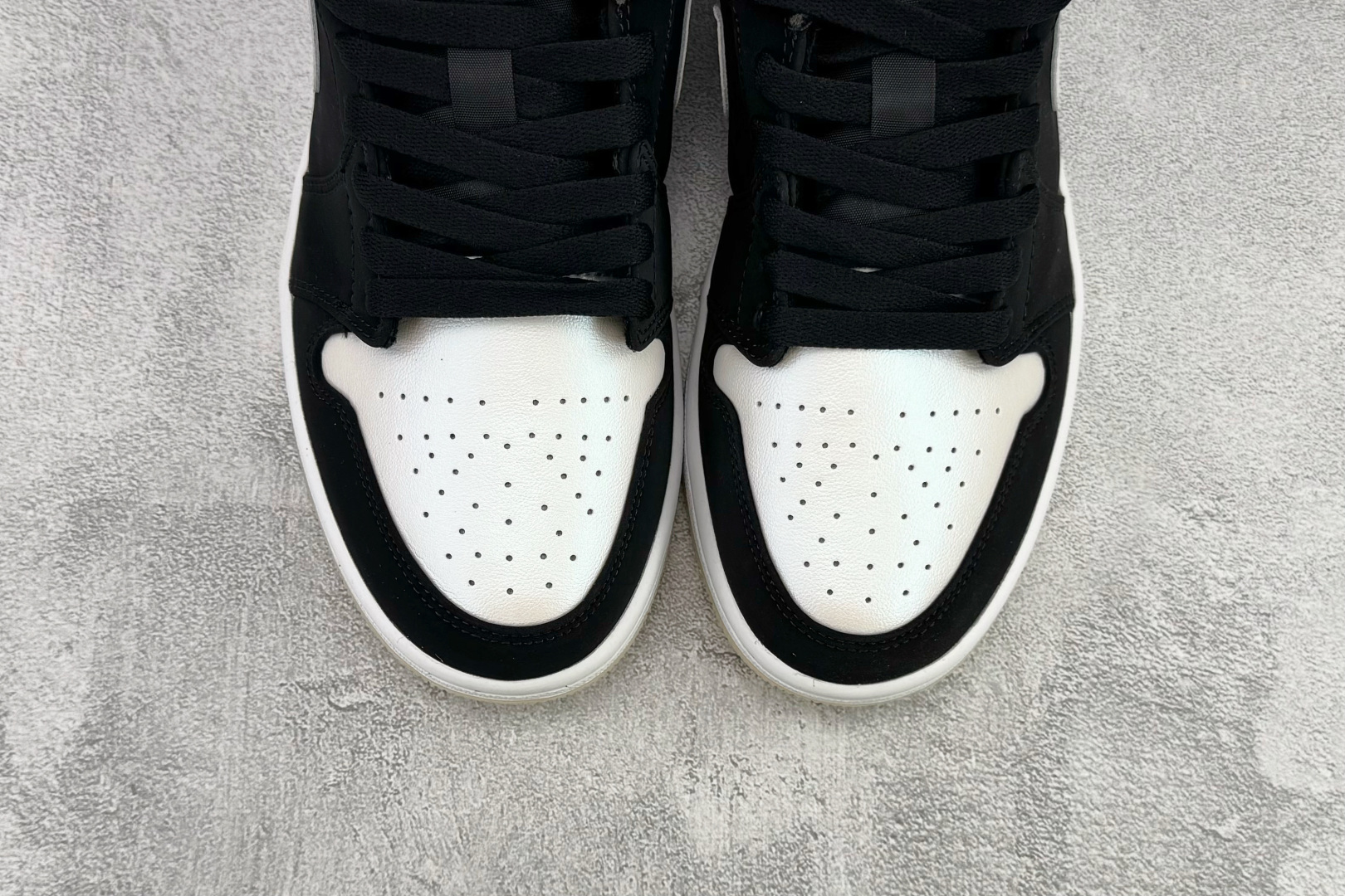 Jordan Nike Basic Shoes L