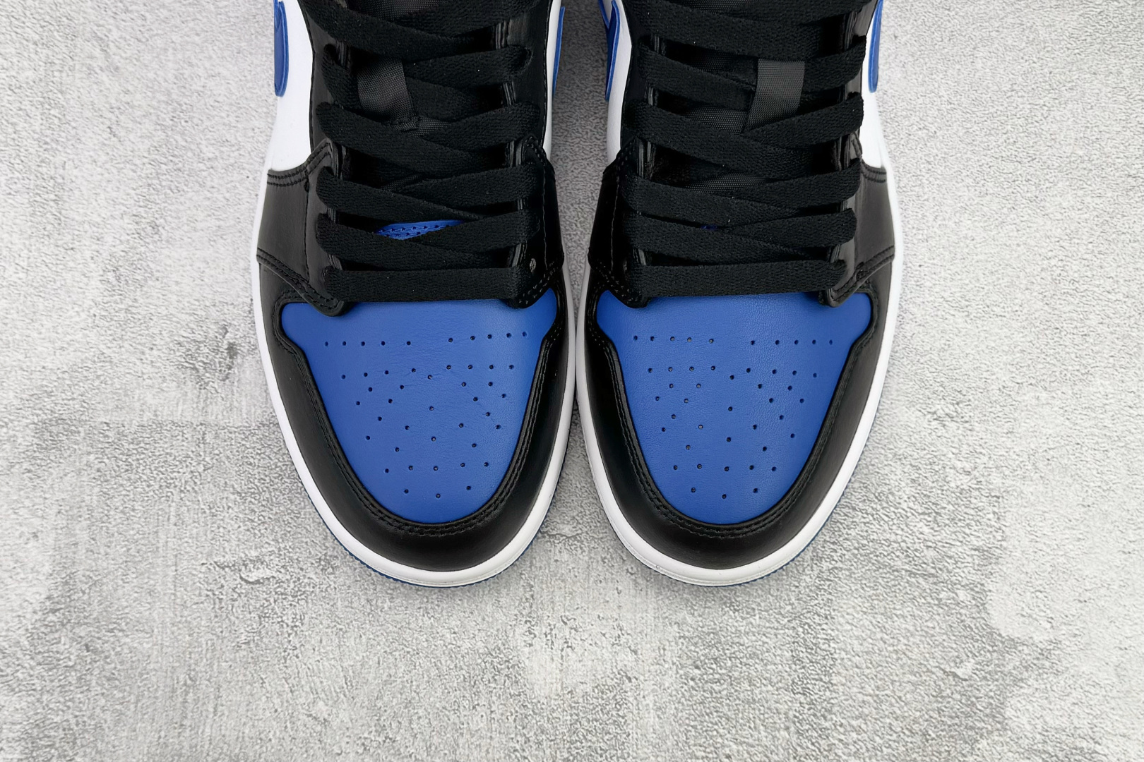 Jordan Nike Basic Shoes L