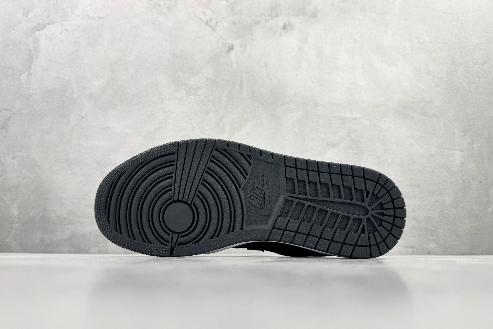 Jordan Nike Basic Shoes Black L