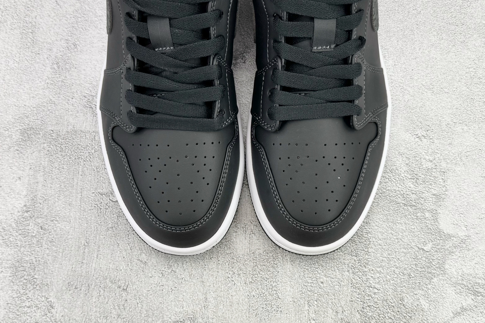 Jordan Nike Basic Shoes Black L