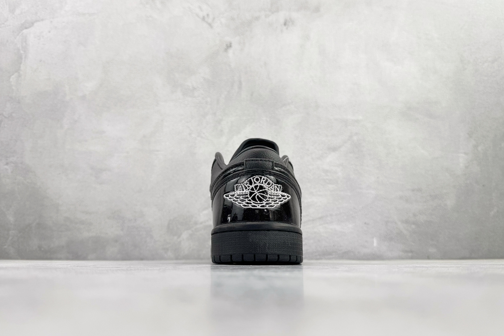 Jordan Nike Basic Shoes Black L