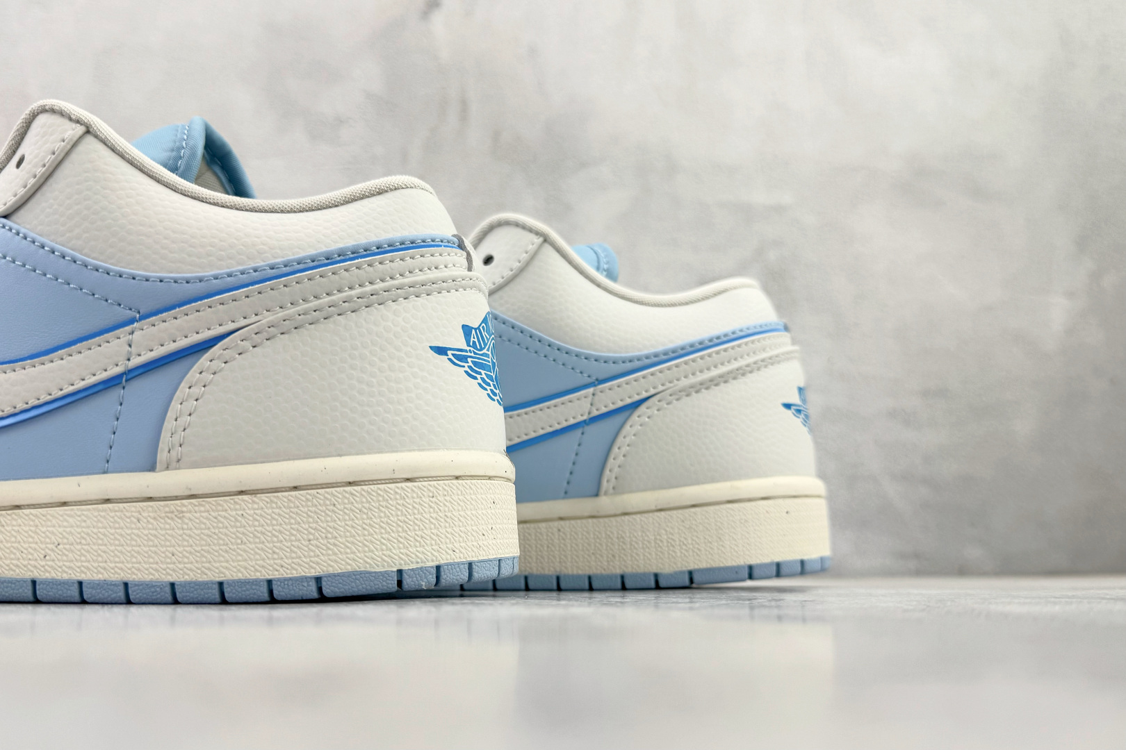 Jordan Nike Basic Shoes L