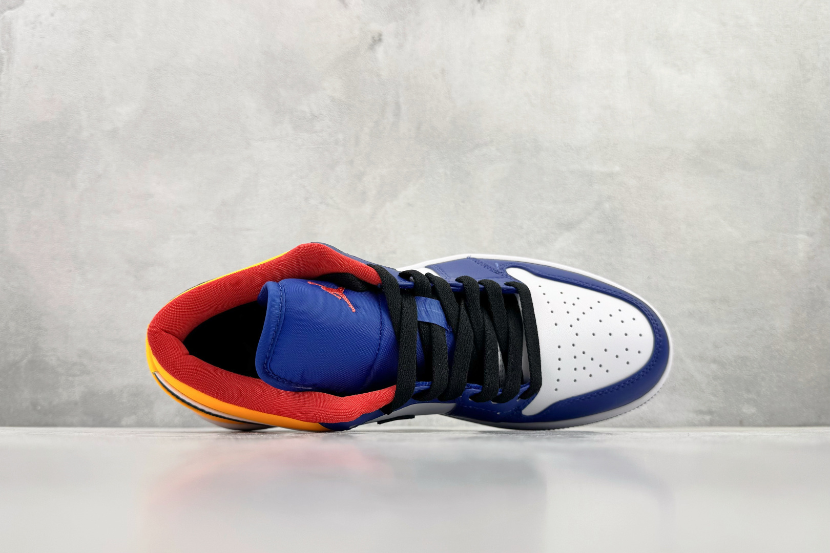 Jordan Nike Basic Shoes L