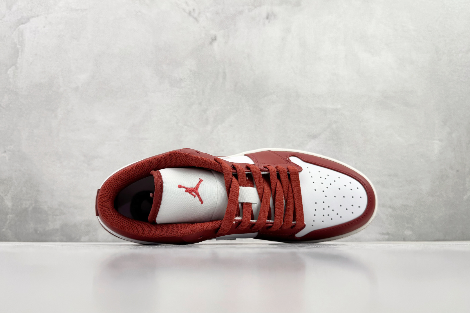 Jordan Nike Basic Shoes L