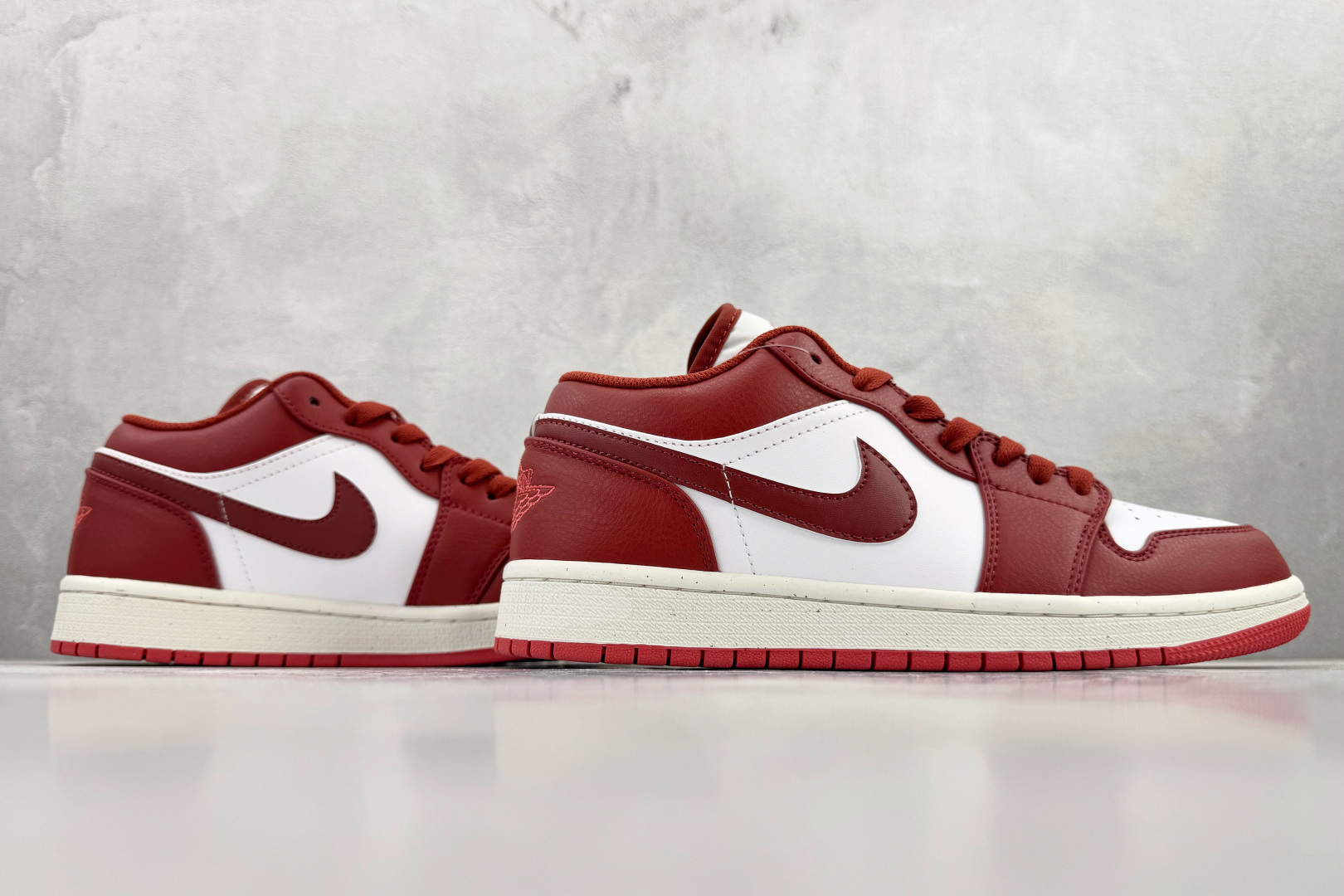 Jordan Nike Basic Shoes L