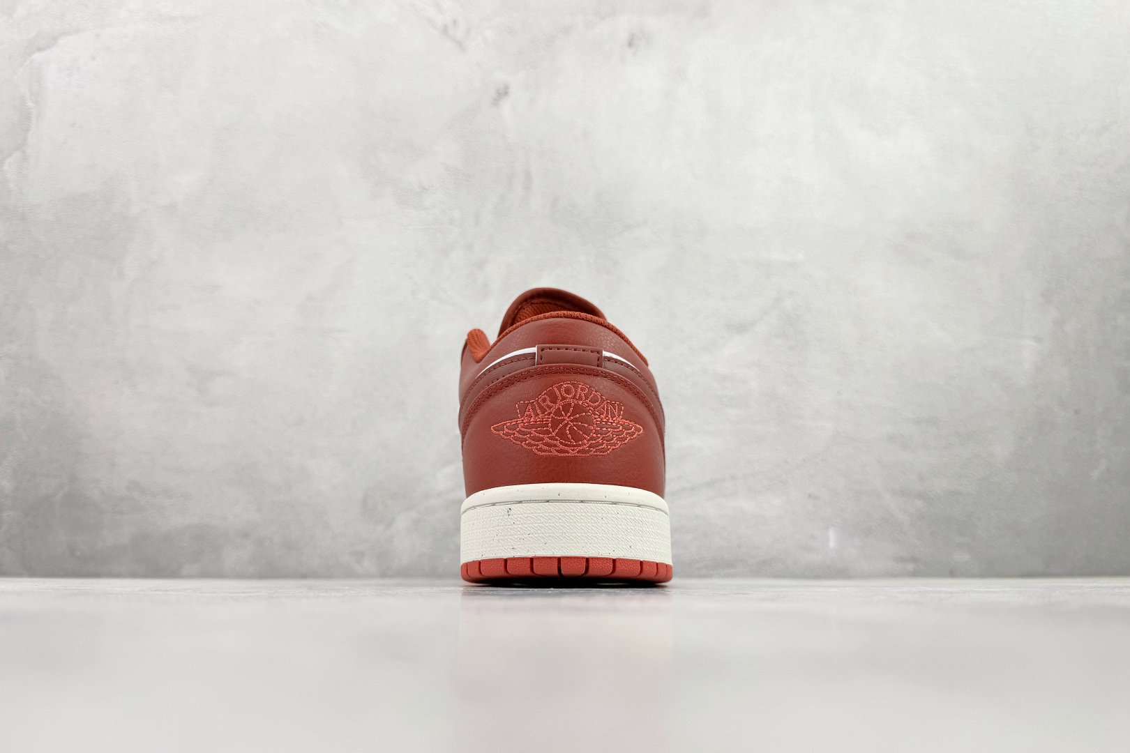 Jordan Nike Basic Shoes L