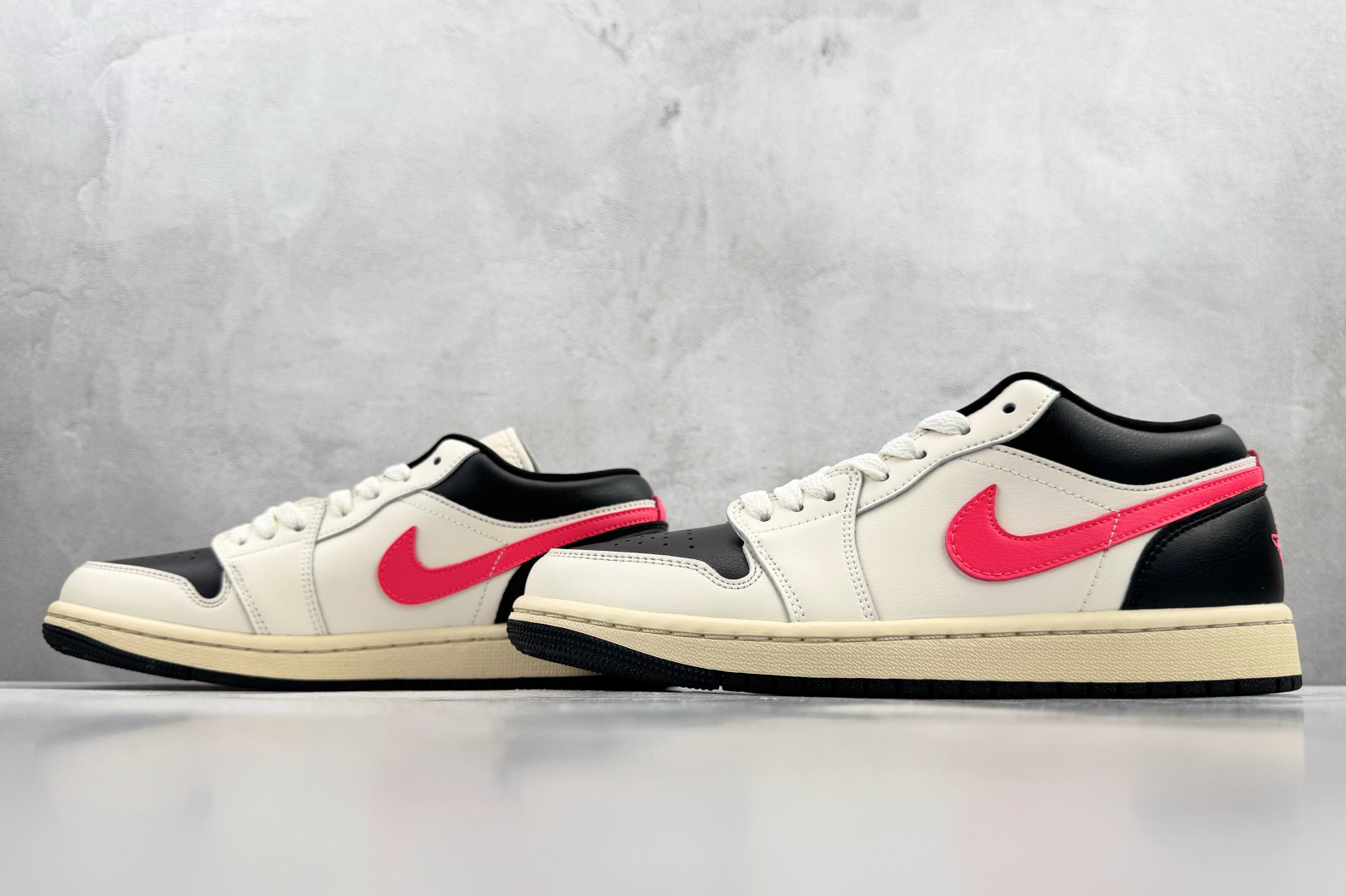 Jordan Nike Basic Shoes