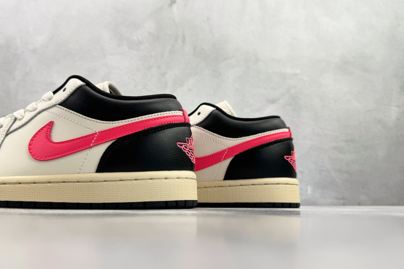 Jordan Nike Basic Shoes