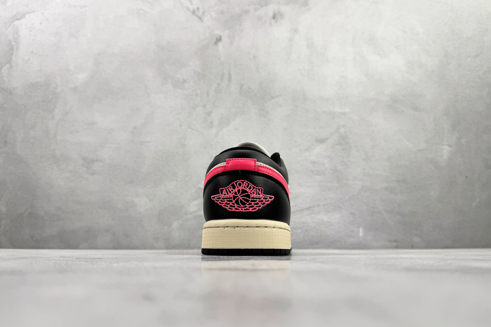 Jordan Nike Basic Shoes