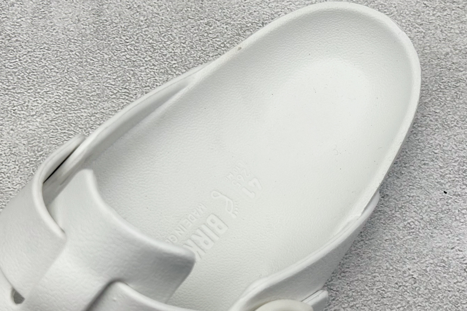 Calvin Klein Jordan Slippers Lightweight S