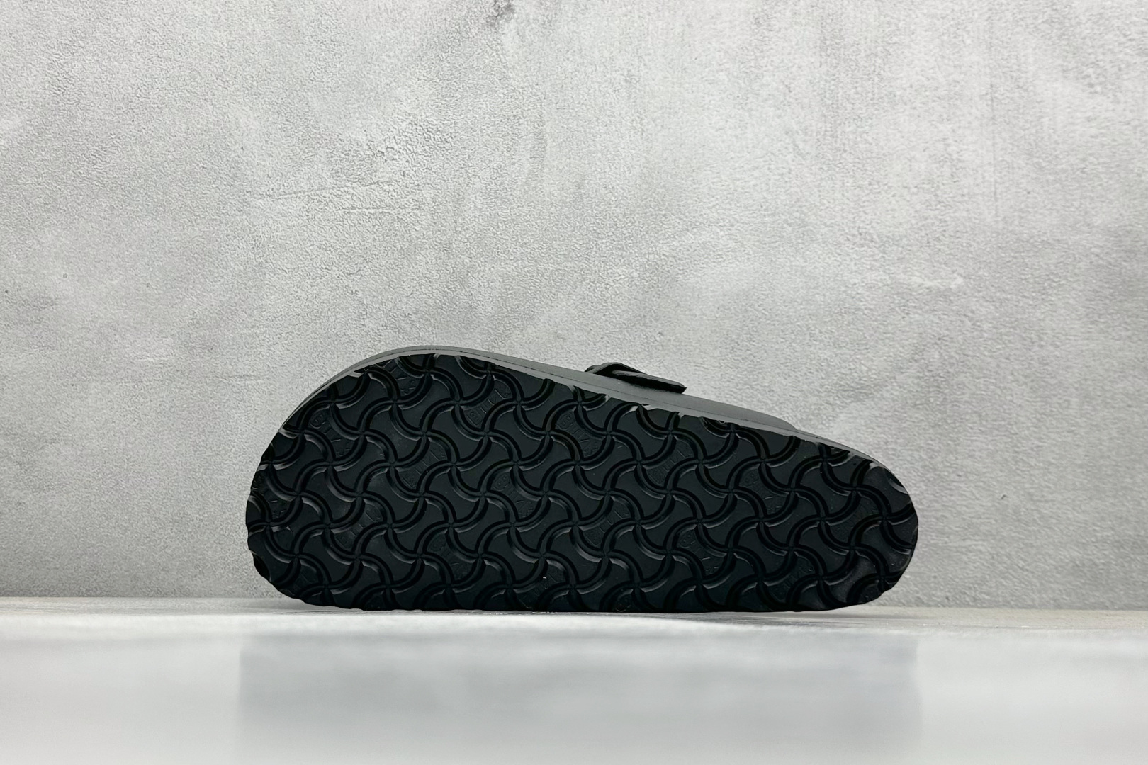 Calvin Klein Jordan Slippers Lightweight S