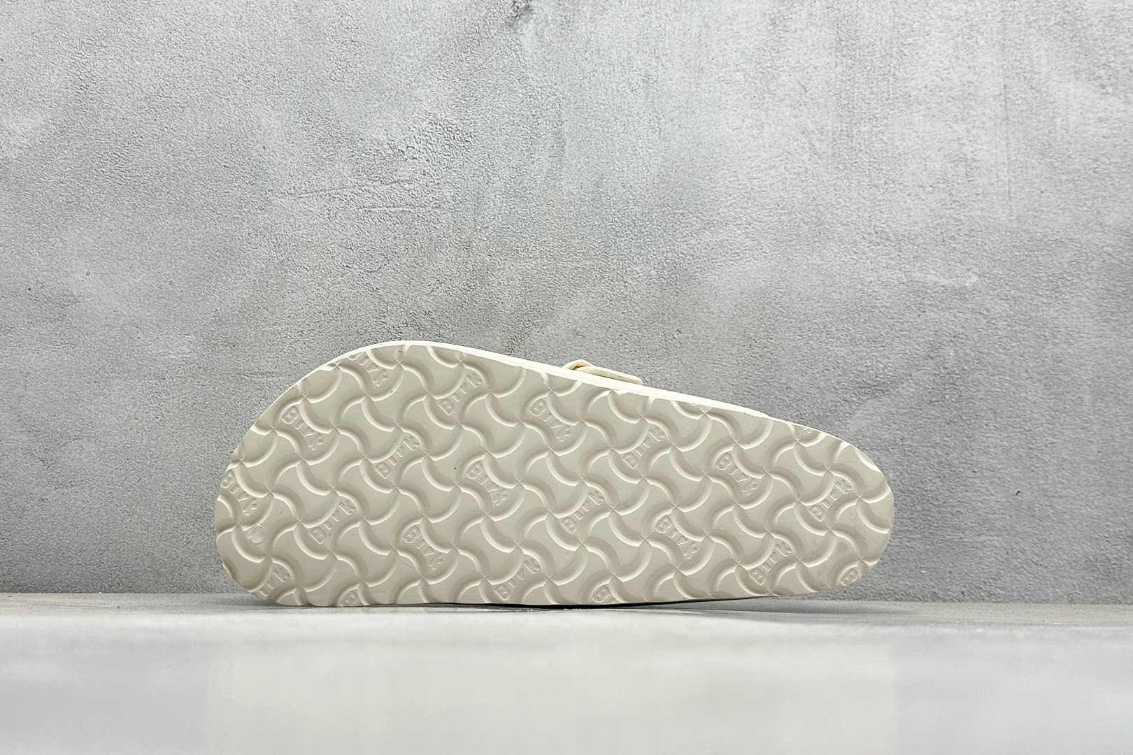 Calvin Klein Jordan Slippers Lightweight S