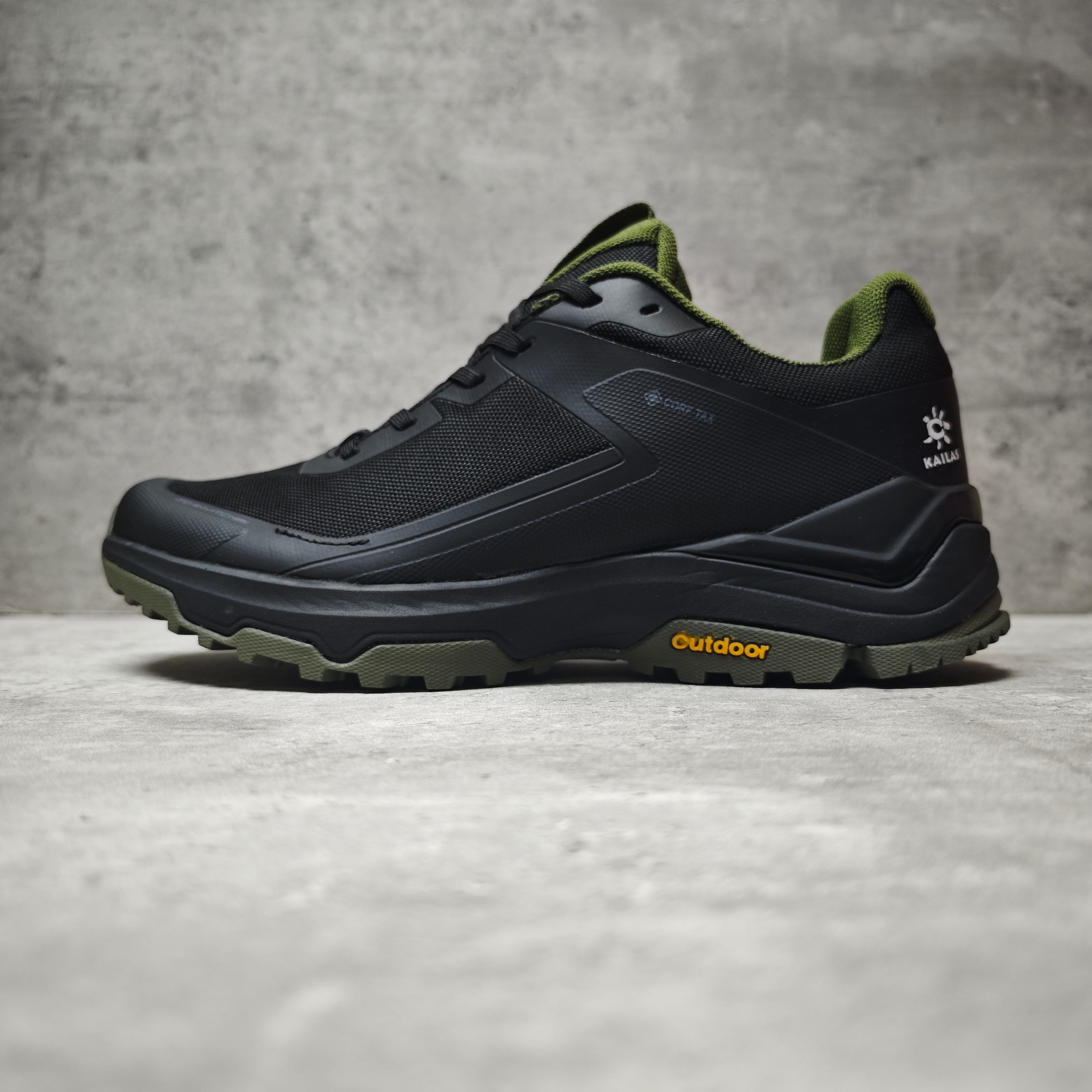 Male Basic Shoes Breathable L-s