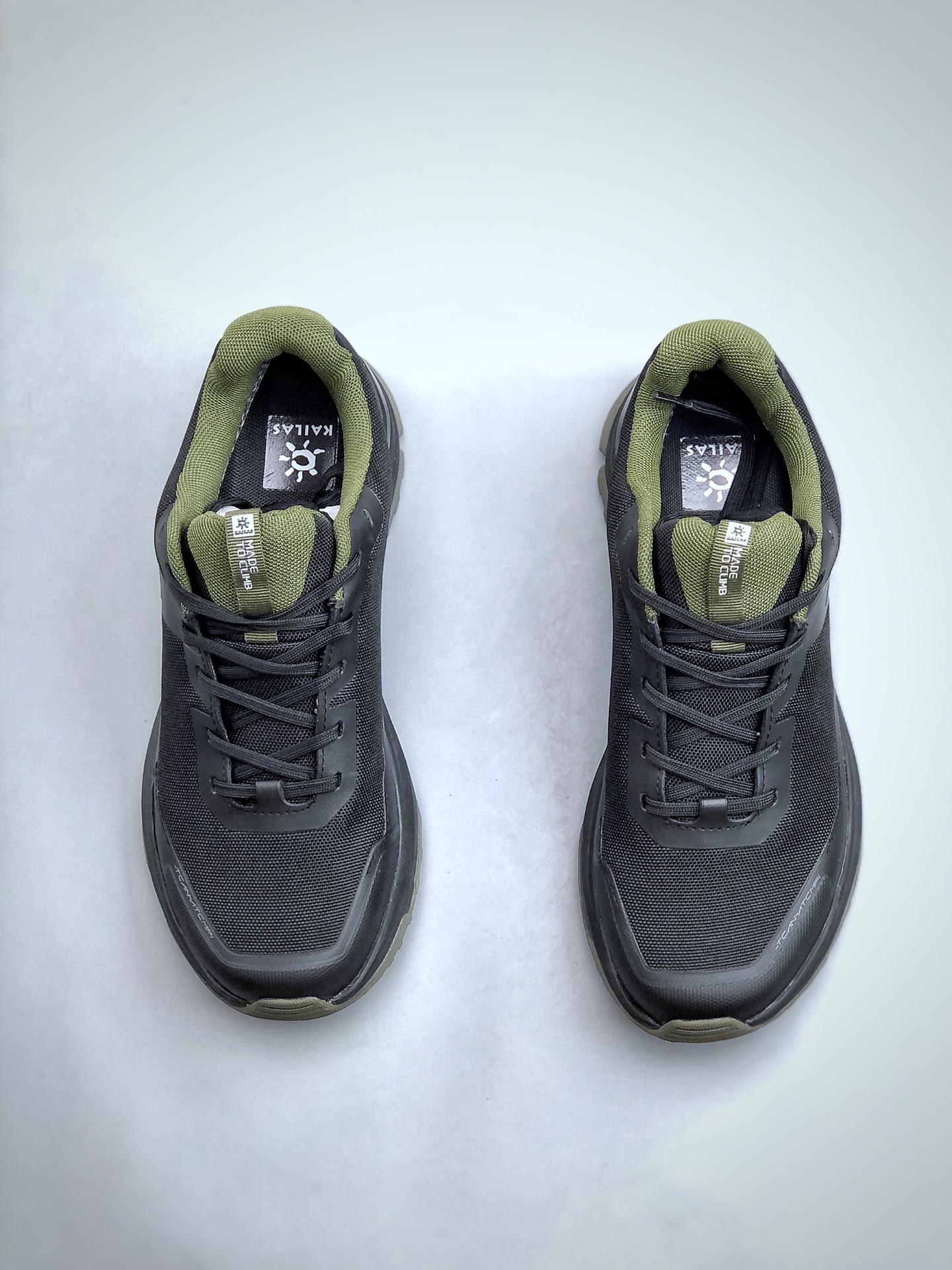 Basic Shoes Breathable L-s