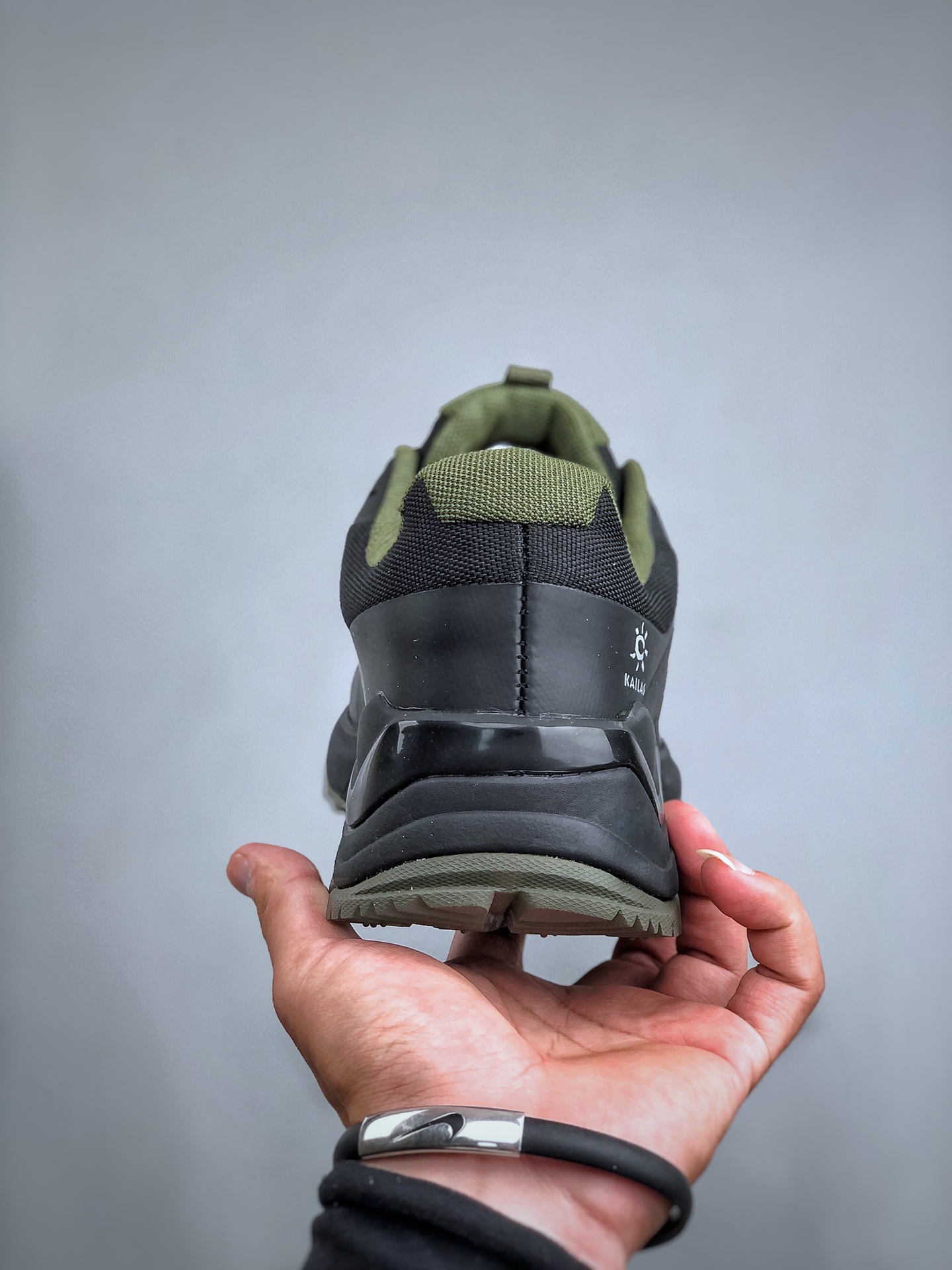 Basic Shoes Breathable L-s