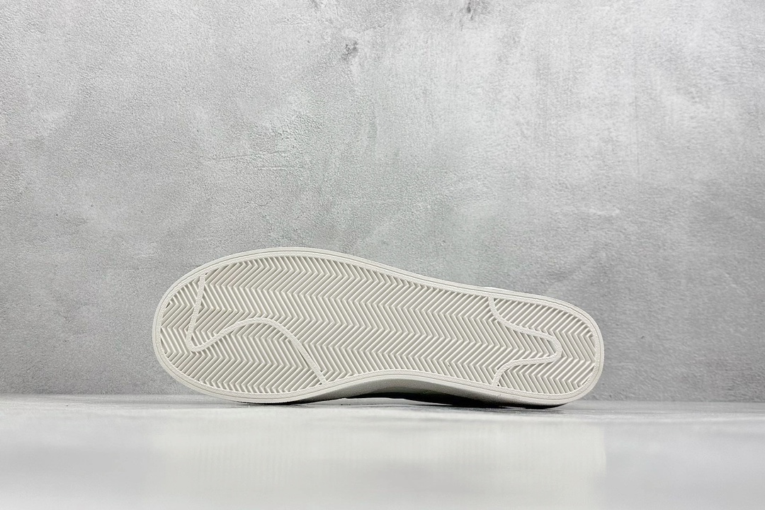 Nike Board Shoes White Lightweight L-s