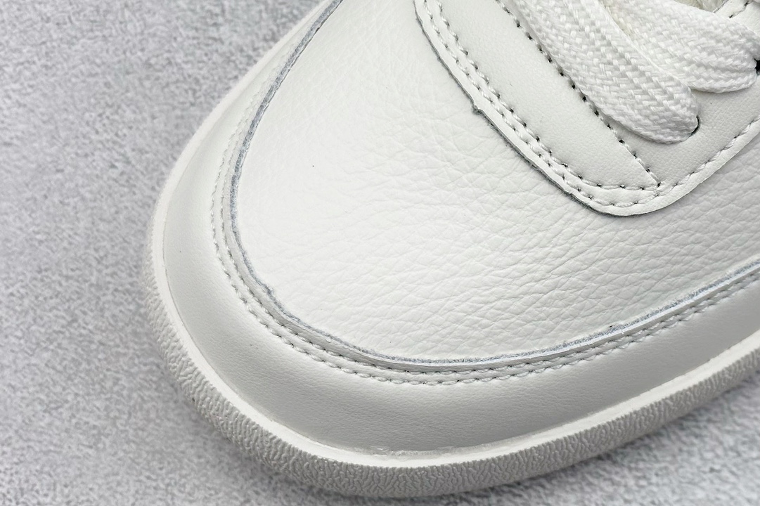 Nike Board Shoes White Lightweight L-s