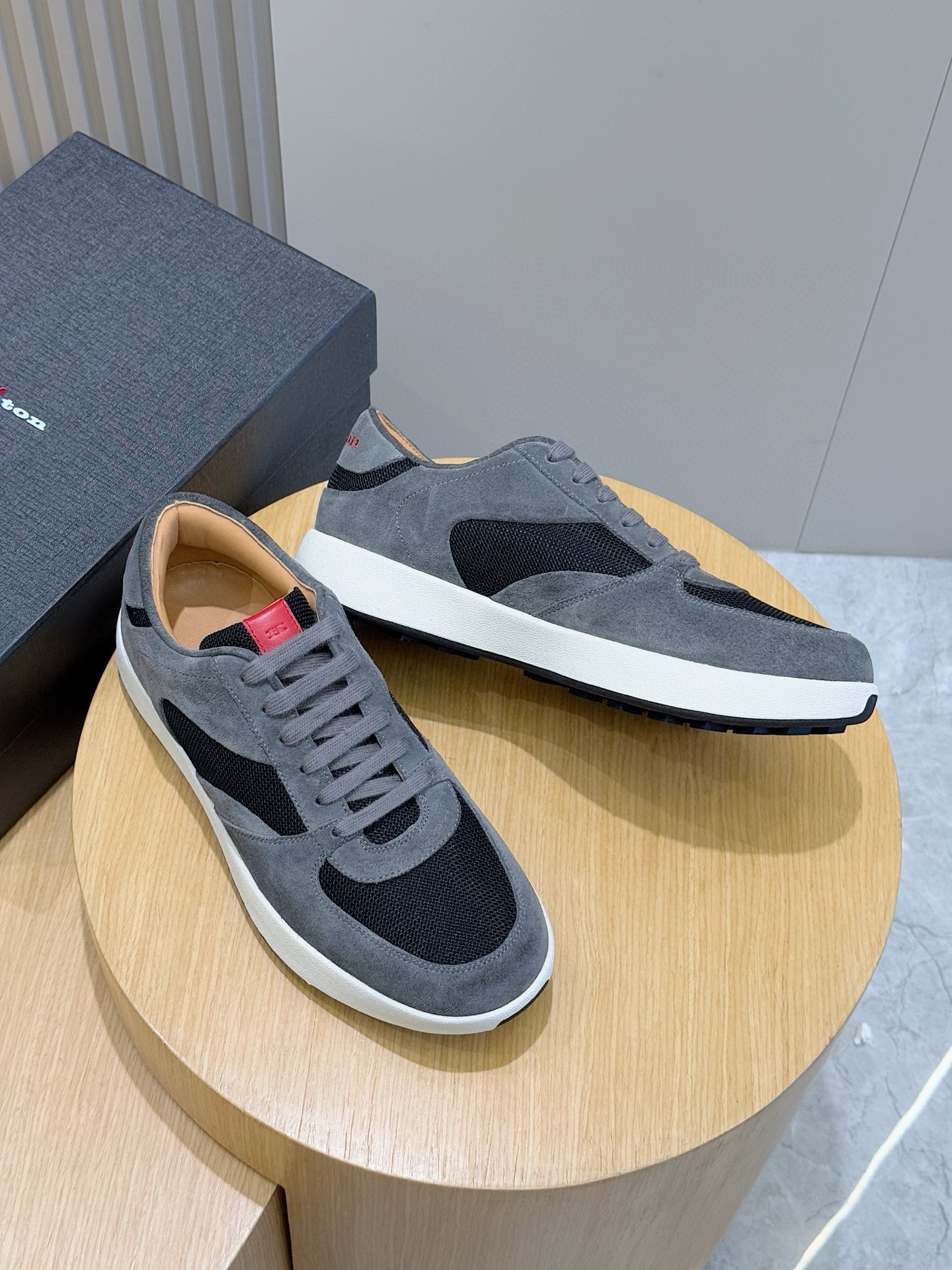 Male Sneakers Red Breathable S