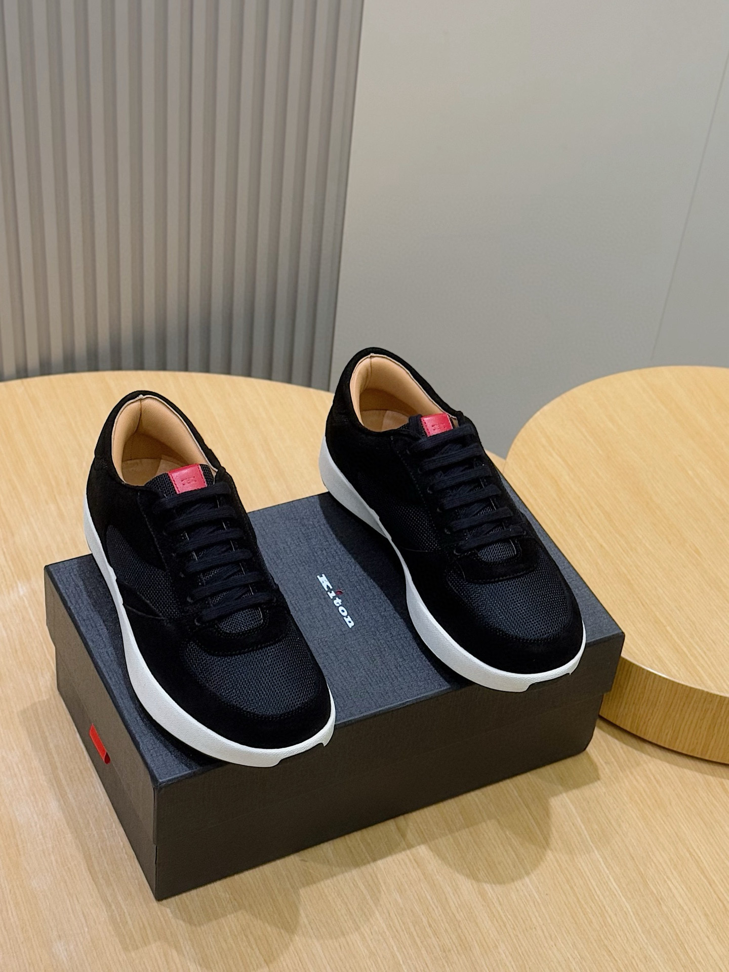 Male Sneakers Red Breathable S